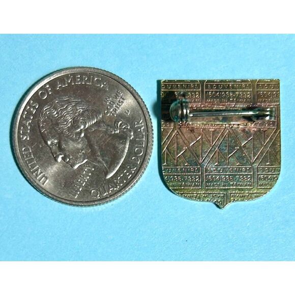 1988 Gray Rocks Ski School  50th- Since 1938 Mont-Tremblant, Quebec - Picture 2 of 2